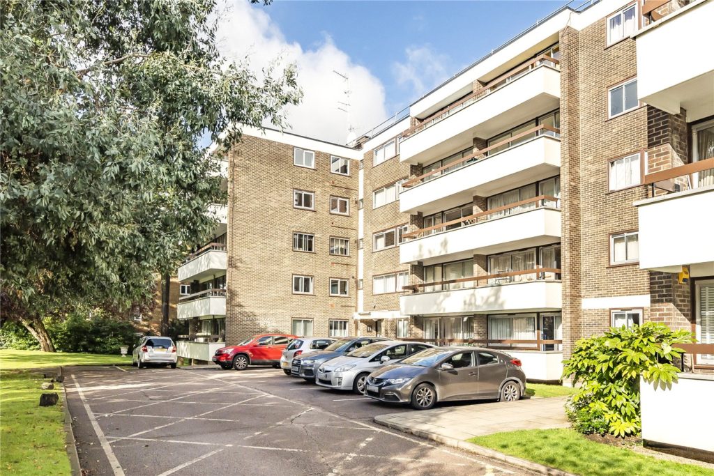 Barnes Court, Station Road, New Barnet, Hertfordshire, EN5 1QY