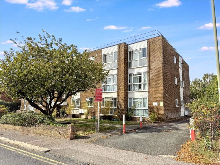 Pineridge Court, 80 Bells Hill, Barnet, EN5 2SR