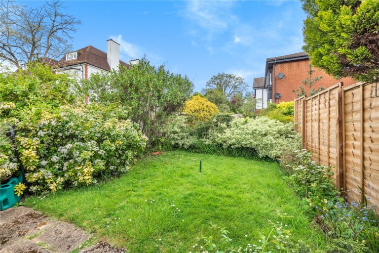 Woodville Road, Barnet, EN5 5NJ