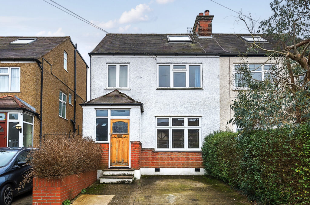 Wentworth Road, Barnet, EN5 4NZ