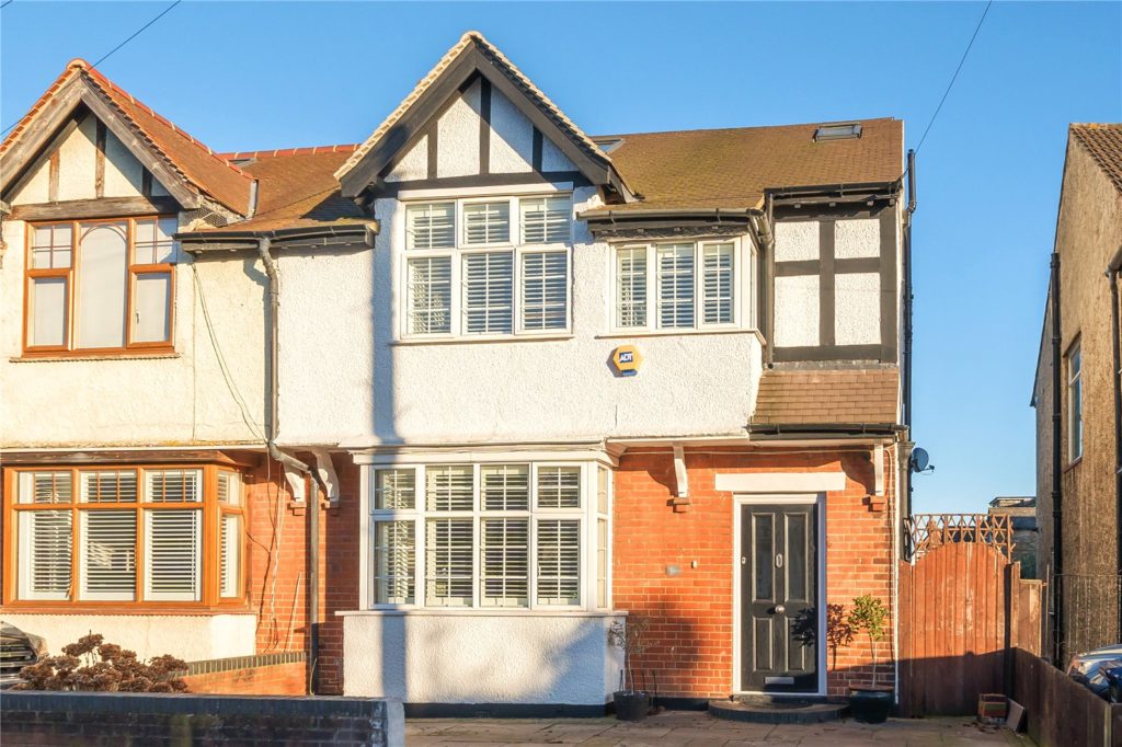 Cedar Lawn Avenue, Barnet, EN5 2LN