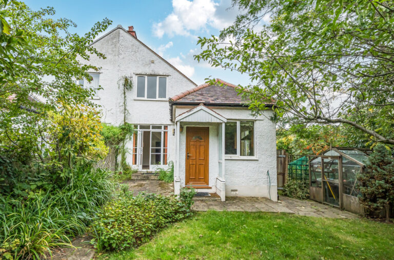 Vale Drive, Barnet, EN5 2ED