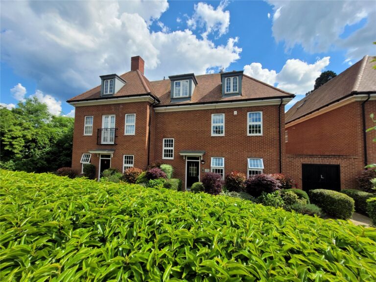 Barnet Road, Barnet, EN5 3HD