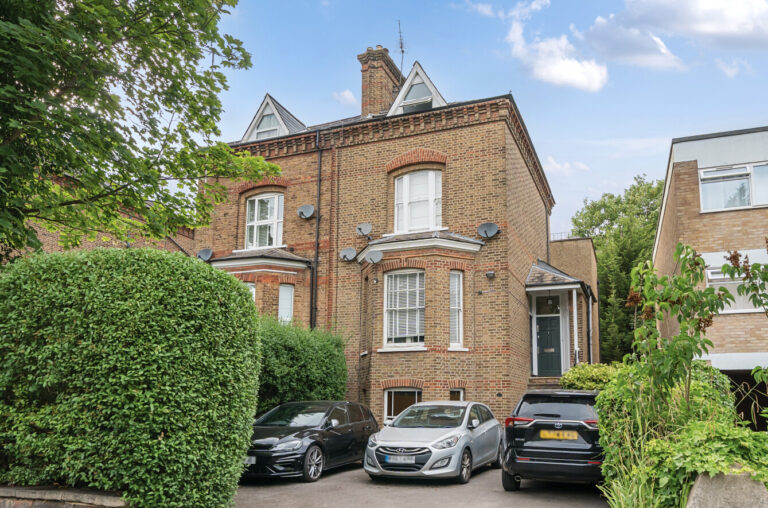 Station Road, New Barnet, Barnet, EN5 1QE