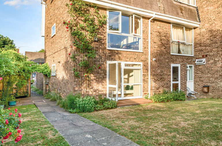 Shaftsbury Avenue, New Barnet, Barnet, EN5 5JP