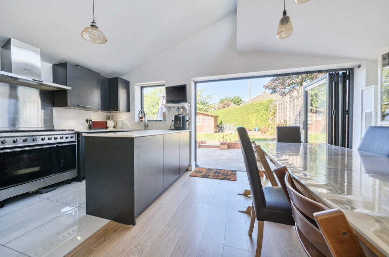 Linthorpe Road, Cockfosters, Barnet, EN4 9BX