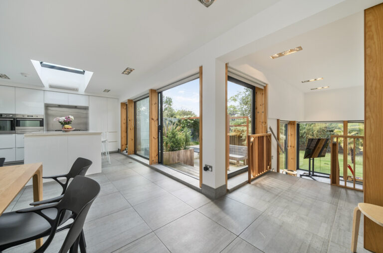 Fitzjohn Avenue, Barnet, EN5 2HP