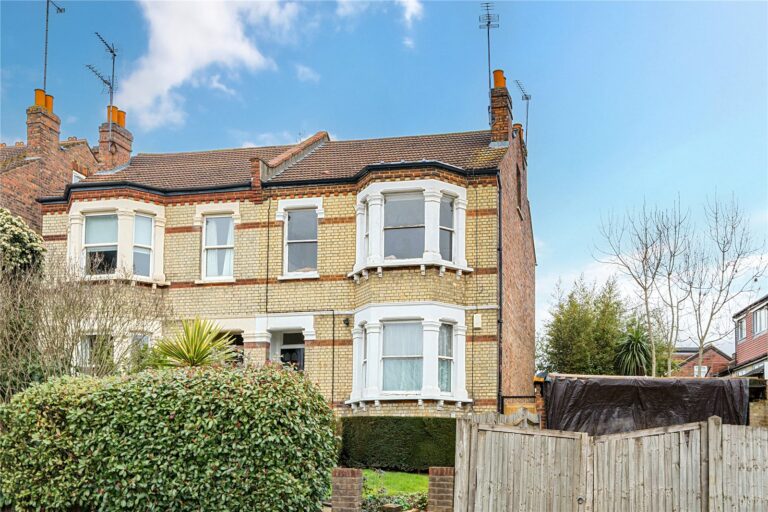 Longmore Avenue, Barnet, EN5 1LB