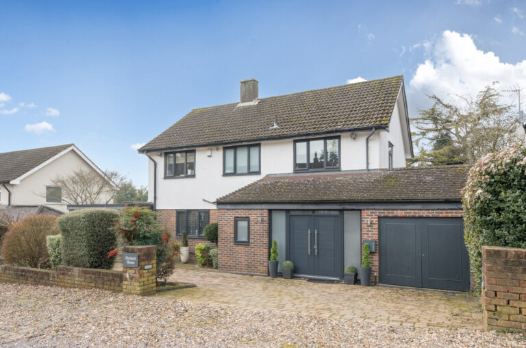 Leecroft Road, Barnet, EN5 2TH