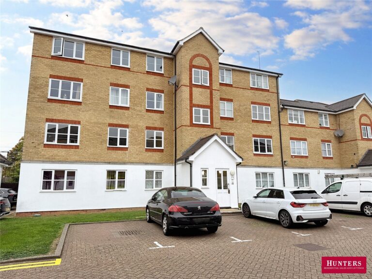 Clarence Close, Barnet, EN4 8AD