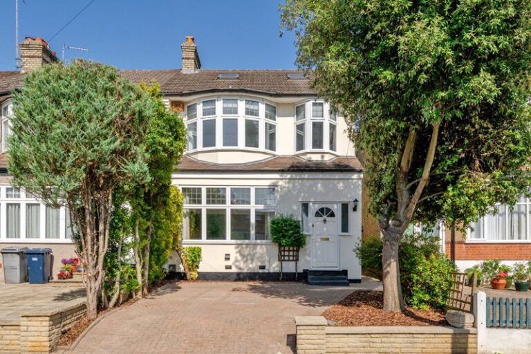 Ridgeway Avenue, East Barnet