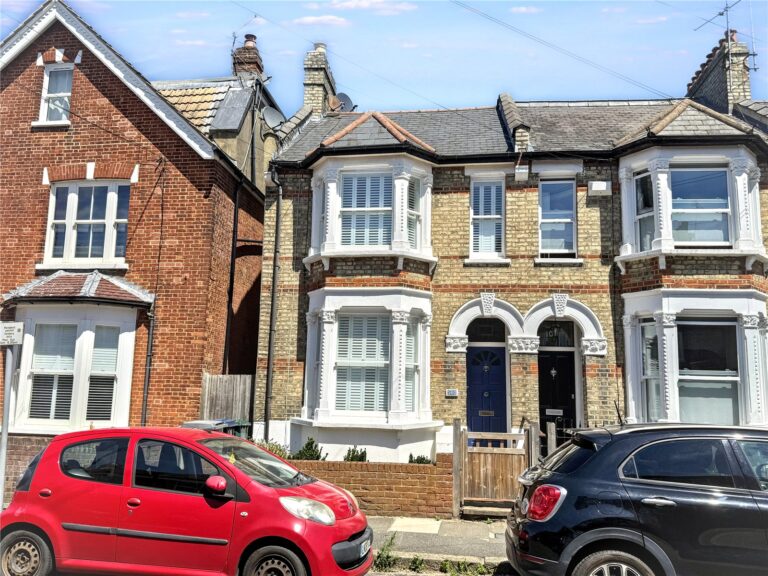Salisbury Road, Barnet, EN5 4JN