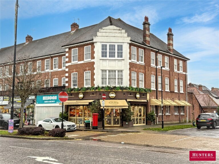Cockfosters Road, Barnet, EN4 0DF