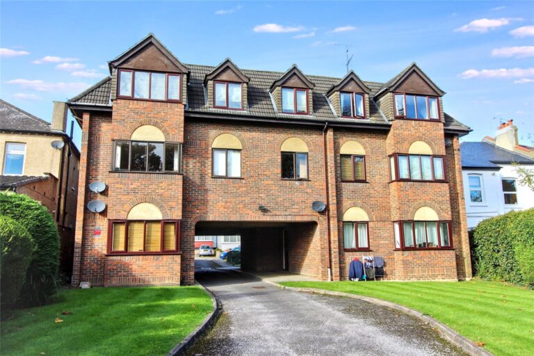 Leicester Road, Barnet, EN5 5EA