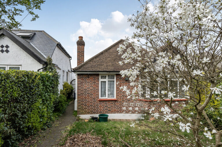 Potters Lane, Barnet, EN5 5BH