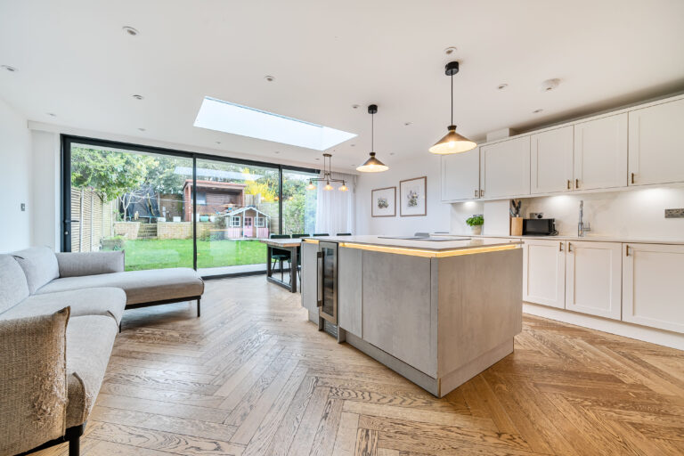 Derwent Avenue, Barnet