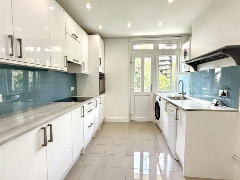 Hillside Mansions, Barnet, EN5 5RH
