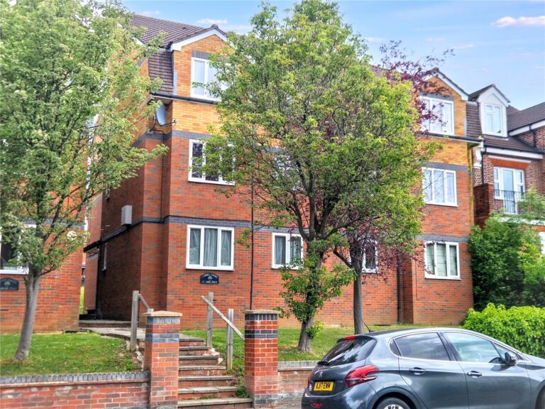 Park Road, New Barnet, Barnet, EN4 9TG