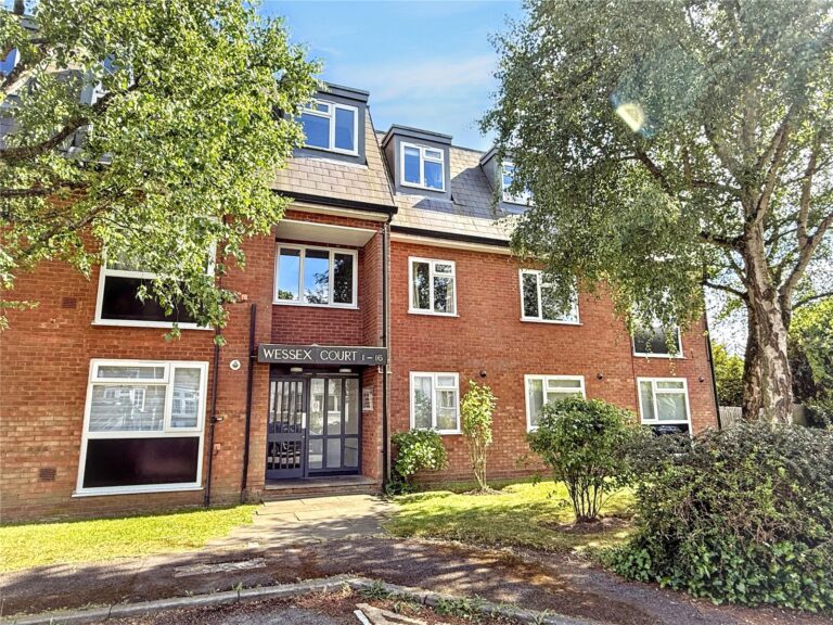 West End Lane, Barnet, EN5 2RA