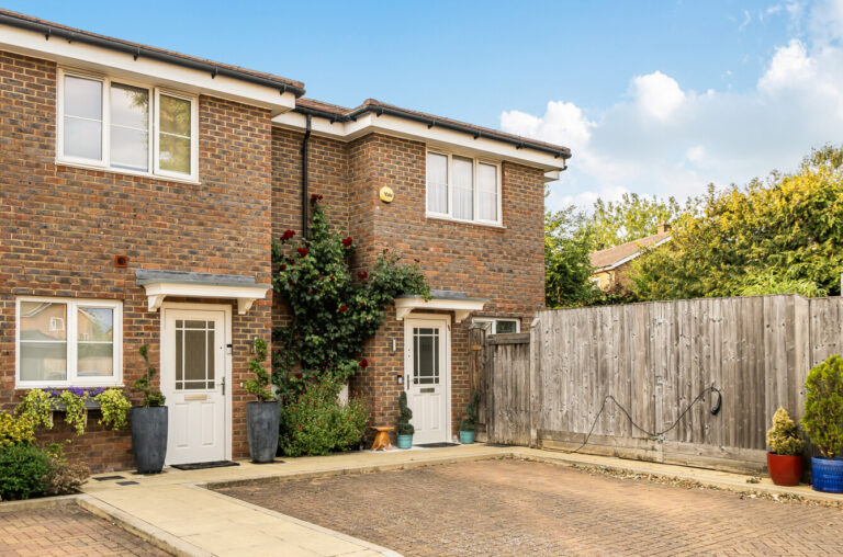 Oyster Close, Barnet, EN5 2FF