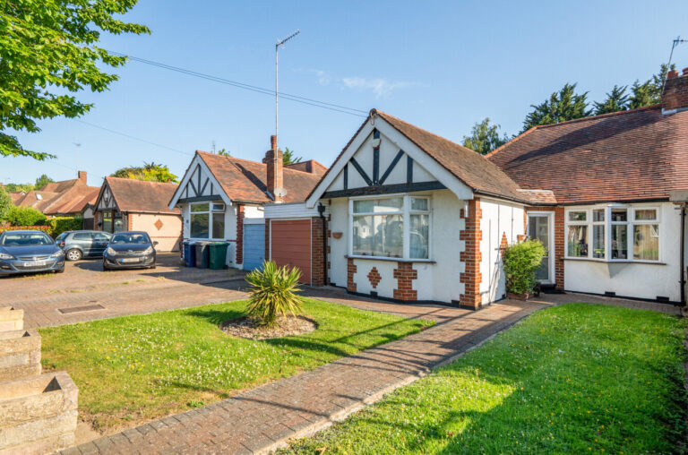 Meadway, Barnet, EN5 5LD