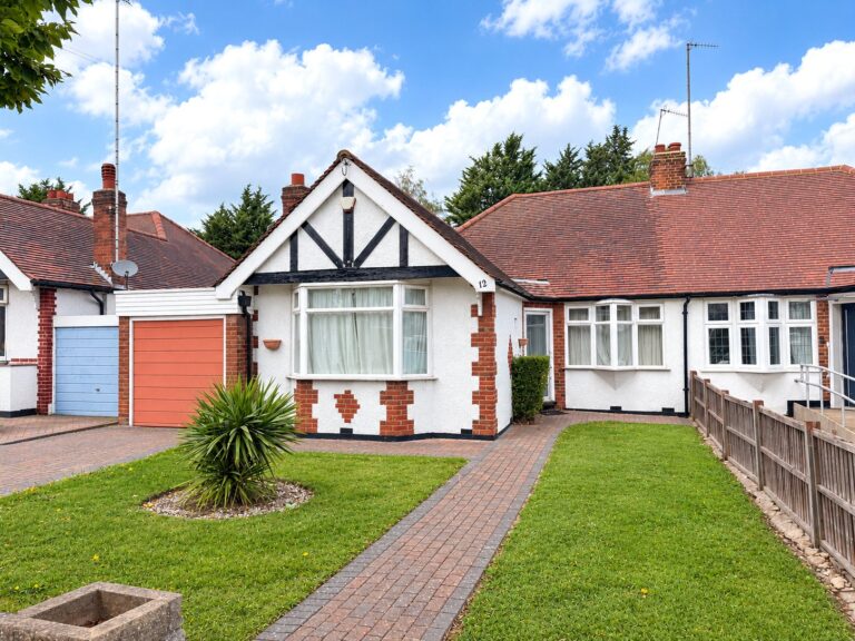 Meadway, Barnet, EN5 5LD