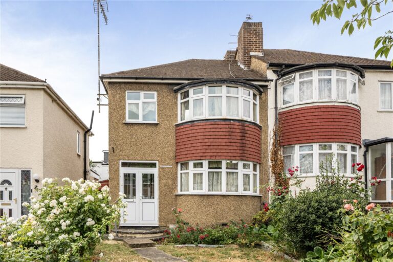 Avondale Avenue, East Barnet, EN4 8NB