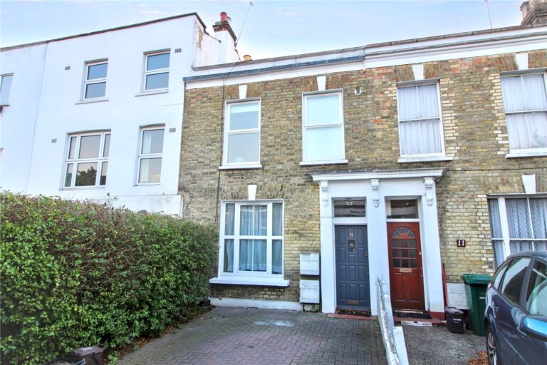 Stanhope Road, London, N12 9DX