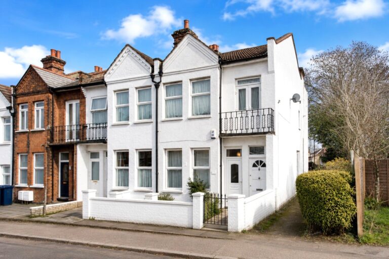 Welbeck Road, Barnet, EN4 8RY