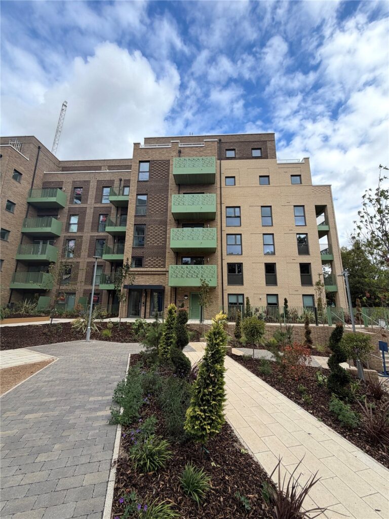 Ensemble Road, Barnet, EN4 9FL