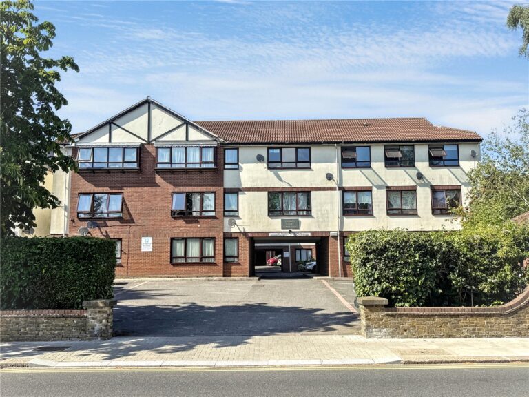 Wood Street, Barnet, EN5 4BU